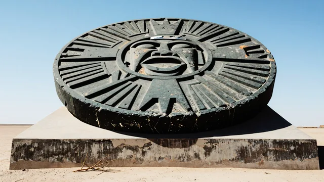 Aztec Sun Stone — Aztek gunes tasi 4K wallpaper