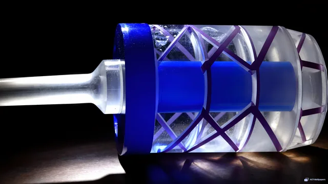 Sapphire Piston Refraction — Crystal machines 4K wallpaper