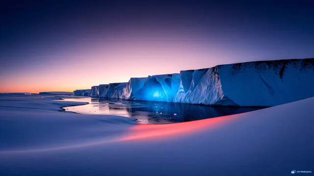 Antarctic Fissure Twilight — Red dawn on ice 4K wallpaper