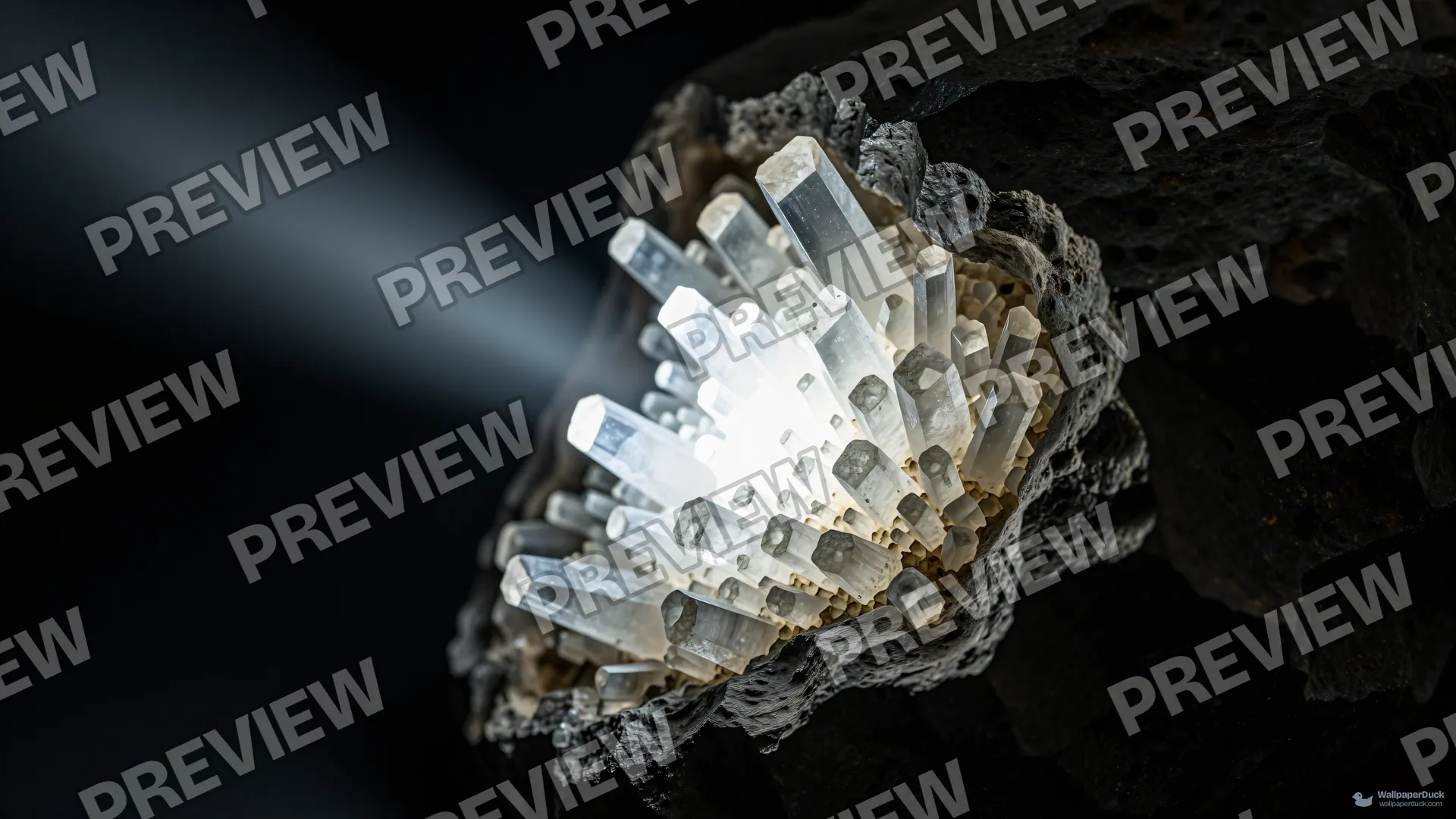 Calcite Geode Fracture — Crystals & minerals 4K wallpaper