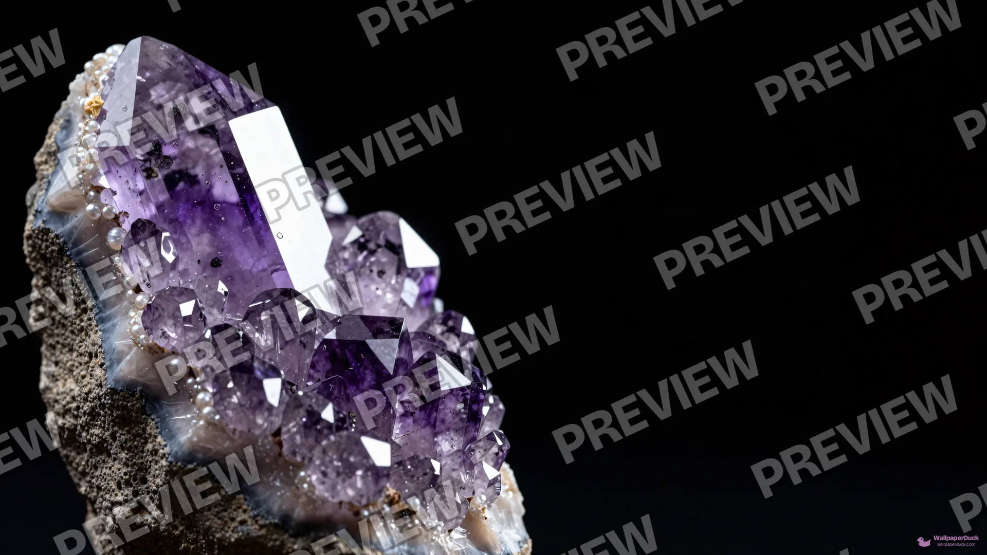 Amethyst in Basalt — Crystals & minerals 4K wallpaper