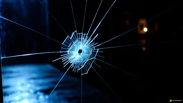 Lower-Right Shatter Focus — Shattered glass 4K wallpaper